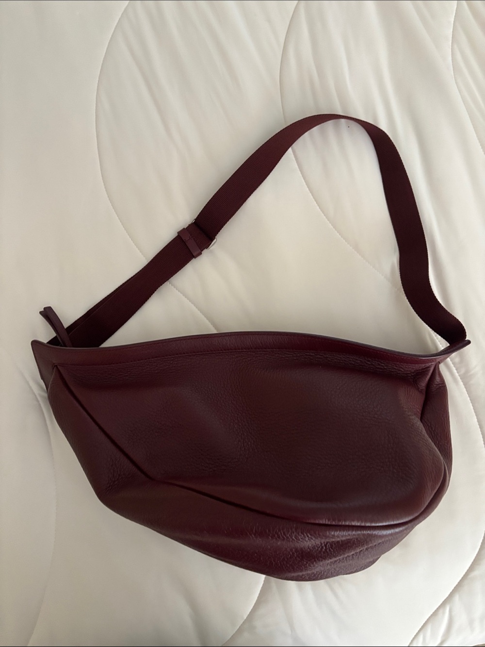 The Row Large Banana Bag - Picture 4 of 15